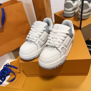 Zapatillas Casuales de Diseñador de Moda con Logotipo, Zapatos para Caminar a la Moda, de Alta Calidad, Varias Series, de Cuero Vacuno con Cordones - Product Image 3