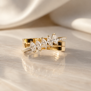 Bague de mariage classique pour femme en or jaune 18 carats avec diamant de laboratoire taille marquise certifié IGI, bijou à porter au quotidien, 6 grammes - Product Image 1