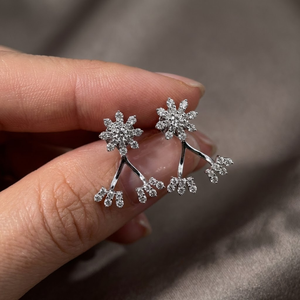 Boucles d'oreilles clous tendance en or blanc massif 18 carats avec diamants véritables, qualité supérieure, vente directe usine, idéales pour mariage et anniversaire - Product Image 4