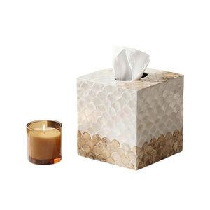 Cubierta para caja de pañuelos Glam, forma cuadrada, diseño de nácar, independiente - Product Image 1