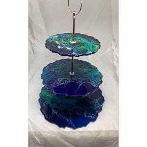 Support à gâteau élégant en résine pour la vaisselle et les décorations de fête - Product Image 3