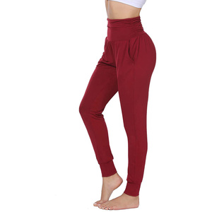 Leggings de fitness pour femmes en matériau durable, prix de gros, logo/couleurs personnalisés, leggings de fitness anti-rides de qualité supérieure - Product Image 3