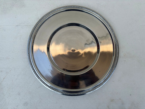 Assiettes de présentation créatives en aluminium moulé, métal argenté brillant, pour mariages, événements et décorations de fête, disponibles à prix de gros - Product Image 1
