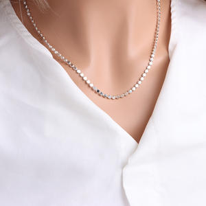 สร้อยคอเม็ดถั่วแบนให้ความรู้สึกเย็นระดับไฮเอนด์สไตล์ยุโรปอเมริกันพร้อมห่วงโซ่กระดูกไหปลาร้าอินเทอร์เน็ต - Product Image 3