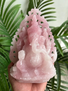 Statue de Ganesha en quartz rose sculptée à la main, idole décorative du dieu hindou Ganesh Murti pour la maison, le temple ou comme cadeau - Product Image 3