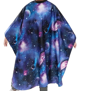 Cape de coiffure Galaxy Print en polyester résistante à l'eau, pour barbier, salon, coupe de cheveux, coiffage, protection, tablier réutilisable - Product Image 1