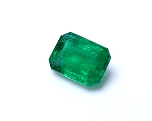 Esmeralda Verde Natural Suelta de 4.31 Quilates, Certificada por IGI, Corte Octogonal Facetado, Calidad Premium, Gemas Internacionales para Anillo - Product Image 2