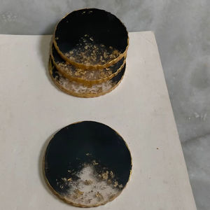 Ensemble de sous-verres en résine naturelle de qualité supérieure, faits à la main, articles de table et décoration intérieure haut de gamme à prix compétitif - Product Image 1