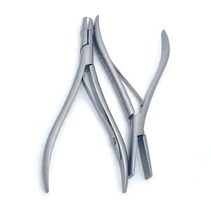 Pinzas Profesionales de Acero Inoxidable de 7 Pulgadas para Extensiones de Cabello, Dientes Planos, Ranuras Lisas, Herramienta de Extensión de Cabello con Unión de Queratina, Duraderas - Product Image 1