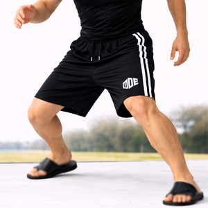 Pantalones Cortos Deportivos para Hombre con Franja Lateral, de Secado Rápido, de Poliéster, para Gimnasio, Correr, Deporte, Cintura Elástica con Cordón, Logotipo Personalizado - Product Image 4