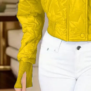 Veste matelassée courte Sigma Gamma Rho pour femme, avec étoiles en relief, chaude pour l'hiver, manteau matelassé court, veste de mode personnalisée pour équipe - Product Image 5
