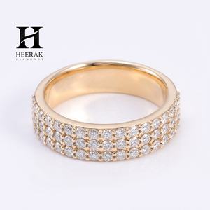 Bague en or 14 carats à plusieurs rangs sertis de diamants - Bague éternelle de luxe avec diamants de laboratoire/naturels - Product Image 1
