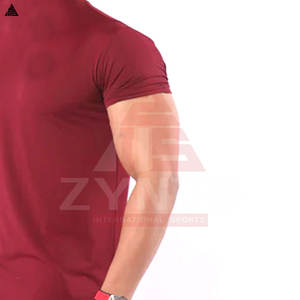 เสื้อยืดโอเวอร์ไซส์สั่งทำขายส่ง เนื้อผ้าหนา คอกลม วินเทจ ผสมอีลาสเทน สีดำล้วน สำหรับผู้ชาย - Product Image 5