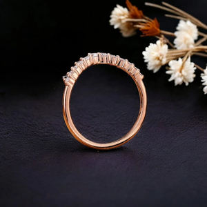 Anillo Delicado Curvo de Circonia Cúbica con Diseño Único, Corte Redondo, Plata de Ley 925, Anillos de Boda, Anillos de Compromiso, Joyería para Aniversario - Product Image 4