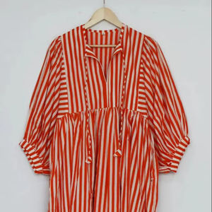 Vestido de Gasa de Algodón con Rayas Naranjas |   Vestido midi con estampado a mano - Product Image 1