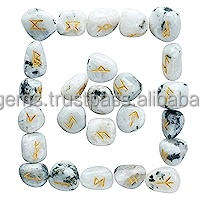 Ensemble de runes de pierre de lune arc-en-ciel de 25 pièces de meilleure qualité Offre Spéciale guérison naturelle sculptée pierres d'agate dégringolées artisanat en pierre semi-précieuse - Product Image 5