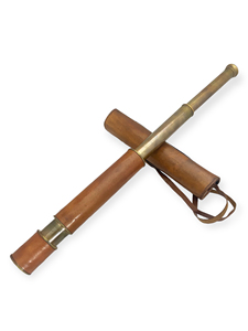 Telescopio Decorativo de Latón de 24 Pulgadas con Acabado Antiguo y Estuche de Cuero, Inspirado en la Náutica, para Decoración del Hogar - Product Image 1