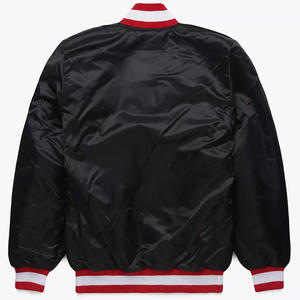 Veste universitaire en satin noir personnalisée pour hommes, broderie de logo rouge, veste bomber, vente en gros, uniforme de baseball, vêtements de sport - Product Image 2