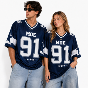 Camiseta de fútbol americano con cuello en V, azul, de malla oversize, unisex, para parejas, estilo Y2K, streetwear, blusa de verano hip hop con estrellas, rayas y números. - Product Image 1