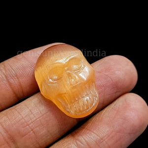 Piedra de luna de durazno natural tallada a mano con forma de calavera, gema de 30 mm, piedra suelta tallada para fabricación de joyas, precio al por mayor, suministros a granel - Product Image 2