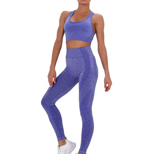 Conjunto de Yoga Premium para Mujer con Tela Elástica y Forro Suave Diseñado para Ejercicio Diario y Comodidad - Product Image 1