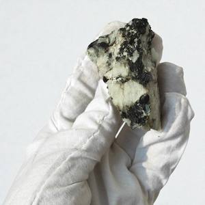 Lot en Gros de Pierres Brutes Naturelles de Pierre de Lune Arc-en-ciel - Pierres de Pierre de Lune à Éclat Bleu 100% Authentiques pour la Taille en Cabochon et la Décoration - Product Image 5