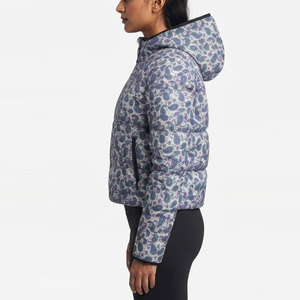 Veste matelassée élégante pour femme, douce et isolante, à capuche, idéale pour le quotidien, les sorties décontractées, les promenades par temps froid et les escapades de week-end - Product Image 3