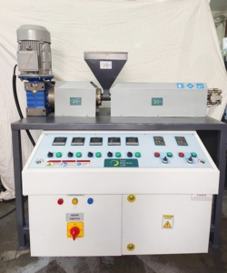 Hot Sale V4 <b>Plastic</b> Extruder Pro Industrial <b>Recycling</b> <b>Machine</b> With Automatic Temperature Control For <b>Plastic</b> Waste And Scrap - Product Image 3