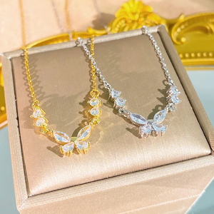 Collier papillon pour femme en acier inoxydable 304 avec incrustation de zircon plaqué or 0,03 µm sur chaîne en câble - Product Image 2