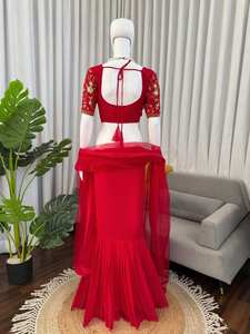 Lehenga Choli Clásico de Red con Acabado de Diseñador, Colección Boutique de Alta Gama, Lehenga Choli Premium a Precio de Mayoreo - Product Image 5