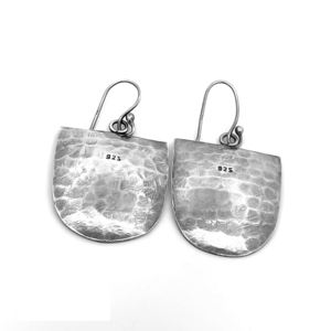 Pendientes Colgantes Minimalistas de Plata de Ley 925 con Acabado Óxido Martillado, Hechos a Mano, Marca Silver Mountain, SKU7542, Ideales para Aniversario - Product Image 2