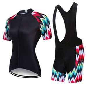 Uniforme de Ciclismo OEM Hecho a Medida con Color y Talla Personalizados, Transpirable, 100% Poliéster, de Alta Gama, Corte Regular, Elegante - Product Image 4