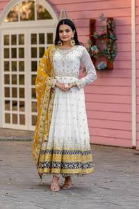 Ensemble de robe Anarkali en faux georgette blanche, haut long brodé avec dupatta pour mariage, fête, femme - Product Image 2