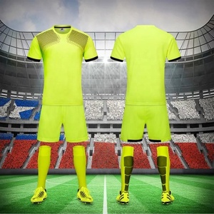 Nouveau 2024 maillot de football de haute qualité vêtements de sport respirants à séchage rapide personnaliser l'uniforme de l'équipe de football par sublimation pour hommes et femmes. - Product Image 6