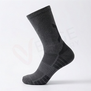 Chaussettes ras du cou pour hommes, couleur unie, tricotées, respirantes, en coton, polyester et élasthanne, pour usage quotidien en automne, style classique - Product Image 3
