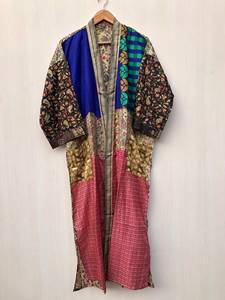 ชุดคลุมชายหาดอินเดียแขนยาว คอวี ผ้าไหมซารี พิมพ์ลายดอกไม้ น้ำหนักเบา ชุดกิโมโน ซารี  นำเข้าโดยตรงจากผู้ค้าปลีก - Product Image 5