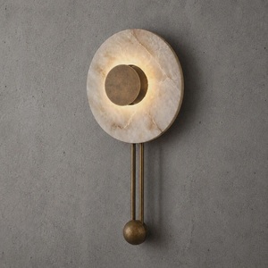 Applique murale ronde moderne avec abat-jour en marbre, finition laiton poli chromé, décoration intérieure minimaliste pour la maison - Product Image 4