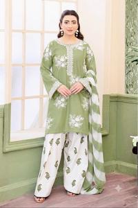 Salwar Kameez Traditionnel pour Femme, Élégant, Noir, en Chiffon Modal, Broderie Florale, Longueur au Sol, pour Mariage, par Fashionista International - Product Image 6