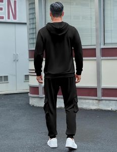 Ensemble sweat-shirt et pantalon de jogging pour homme, conçu pour les entraînements à la salle de sport, la course à pied, l'entraînement et les tenues décontractées, en tissu doux. - Product Image 5