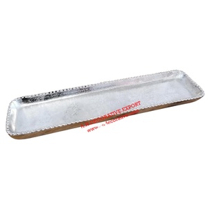 Plateau de service à fruits en aluminium avec bordure embossée Plats de service en métal de forme rectangulaire pour la décoration de mariage - Product Image 1
