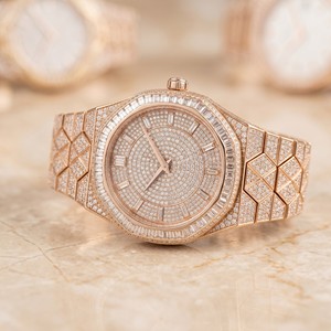 Reloj de Lujo Estilo Hip-Hop Adornado con Diamantes Moissanite Deslumbrantes y Brillantes - Product Image 1