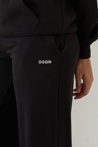 <b>Women</b>’s Black Wide Leg Sweatpants Casual <b>Loose</b> Fit High Waist Straight Leg Lounge <b>Trousers</b> Athletic Track Pants for Wholesale - Product Image 4