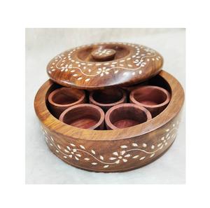 Moulin à sel et épices de cuisine en bois fait main, forme carrée, boîte à épices Masala avec compartiments de rangement, cuillère en bois, fruits secs - Product Image 6