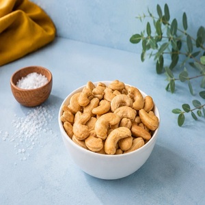 Noix de cajou de qualité supérieure en gros, avec des noyaux soigneusement sélectionnés, excellent goût et qualité constante, à vendre - Product Image 1
