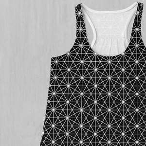 Débardeur de sport pour femme, coupe décontractée, sublimation personnalisée, idéal pour le yoga, la course à pied et les activités athlétiques - Product Image 6