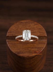 Anillo de Compromiso con Halo Oculto y Diamante Cultivado en Laboratorio con Corte Radiante para Mujer, Anillo Solitario con Diamante Cultivado en Laboratorio, Elegante Anillo de Propuesta - Product Image 5