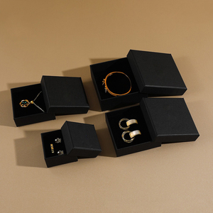 Boîte à bijoux coulissante en carton carré durable avec logo personnalisé, fine, pour bracelet, boucles d'oreilles, bague, pendentif, emballage cadeau, rangement - Product Image 6