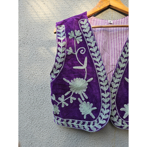Women's <b>Purple</b> Velvet Embroidered Vest Sleeveless Floral Bohemian Open Front V-neck <b>Waistcoat</b> Autumn Casual Outerwear gift - Product Image 2
