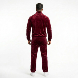 Conjunto Deportivo de Terciopelo Borgoña para Hombre, Dos Piezas, 100% Poliéster, Impermeable, Transpirable, Cintura Elástica, Marca Personalizada, Venta al Por Mayor - Product Image 2