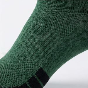 ถุงเท้ากีฬาคุณภาพสูง ยืดหยุ่นดีเยี่ยม Coolmax ระบายอากาศ ซับเหงื่อ ทนทาน สีสันปรับแต่งได้ นุ่มสบาย คู่หนึ่ง - Product Image 5